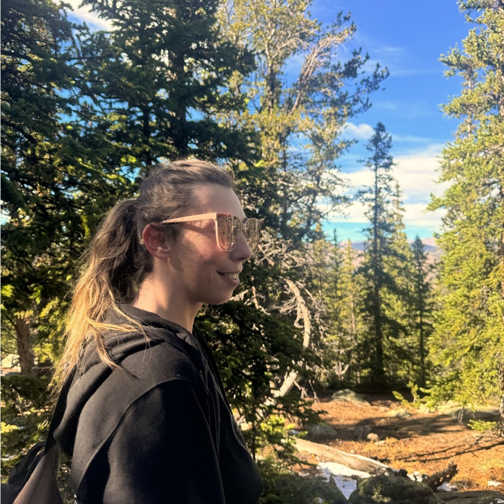 Meet your Posher, Ajla